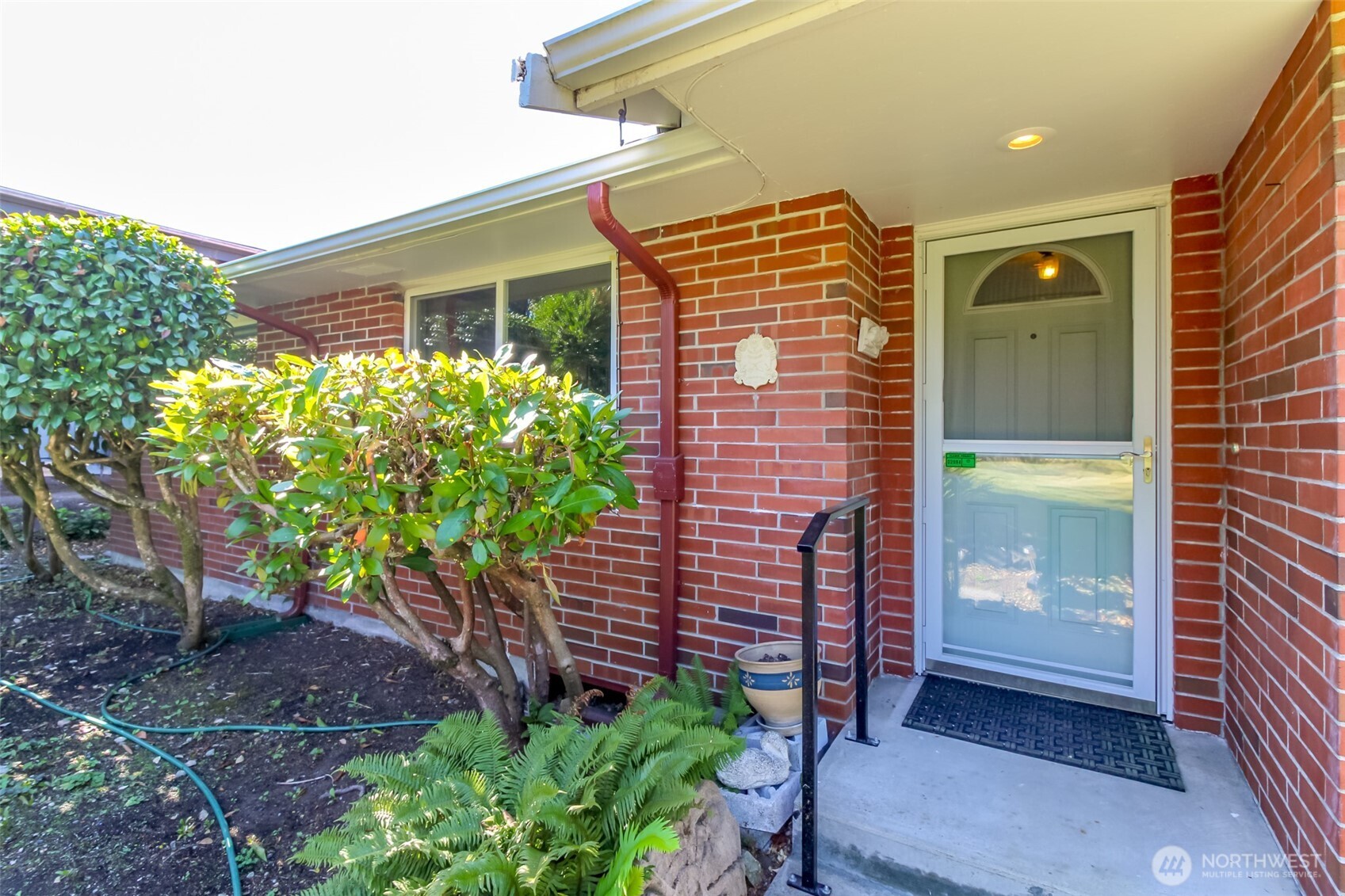 10526 Wauna Street SW