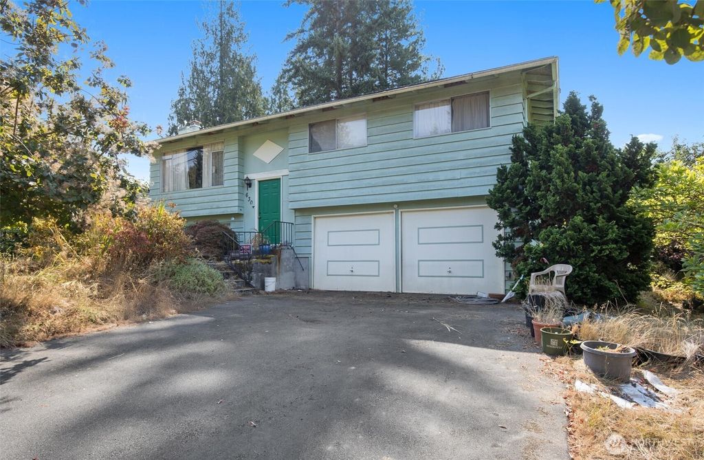 Photo of 6304 165th Place SW, Lynnwood, WA 98037 (MLS # 2429417)