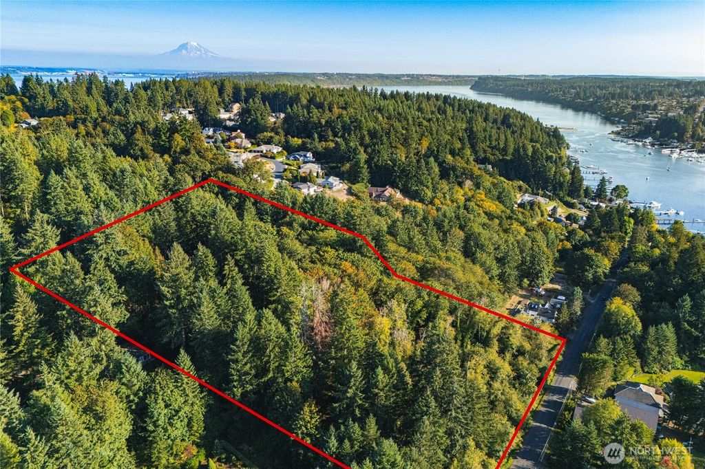 Photo of 9011 Dana Drive NW, Gig Harbor, WA 98332 (MLS # 2467571)