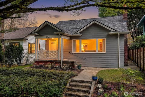 Photo of 954 19th Avenue E, Seattle, WA 98112 (MLS # 2554730)