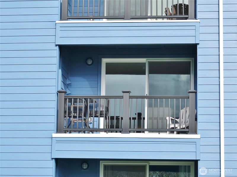 835 Ocean Shores Boulevard NW 202
