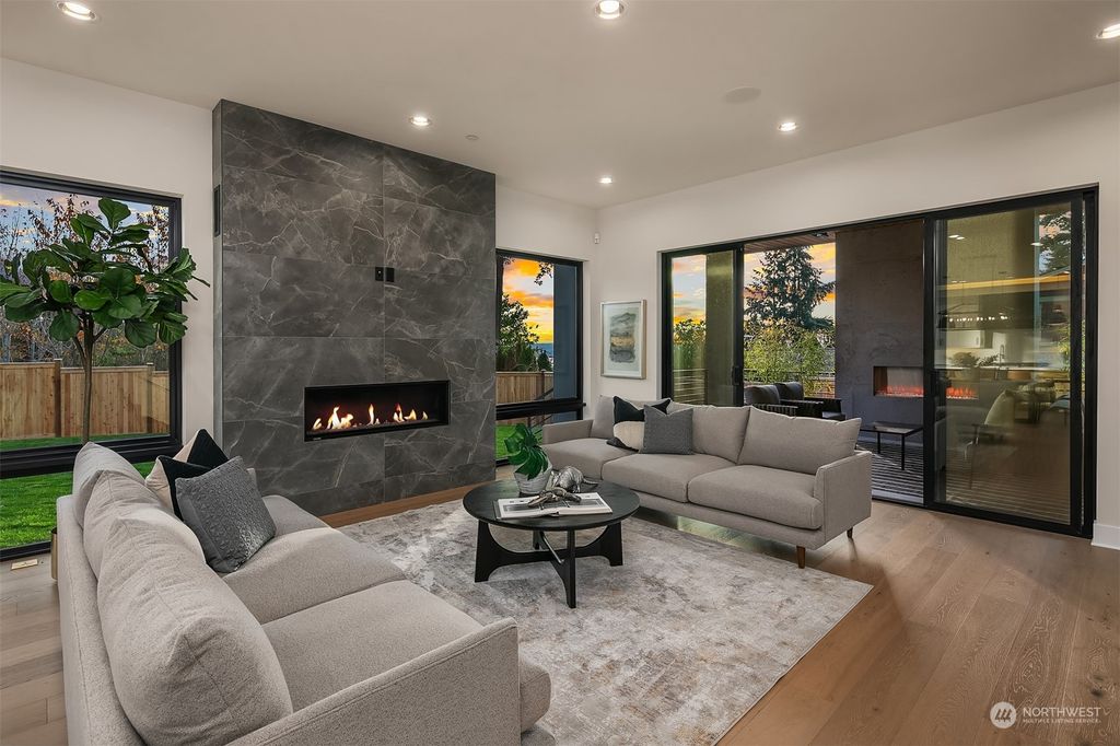 Photo of 8427 SE 47th Street, Mercer Island, WA 98040 (MLS # 2305555)