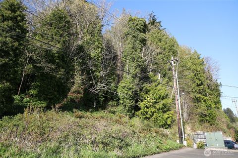 MLS: 2360060