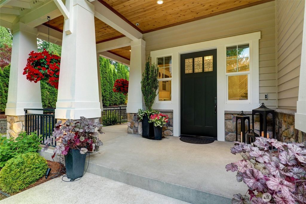 Photo of 1709 223rd Avenue SE, Sammamish, WA 98075 (MLS # 2398010)