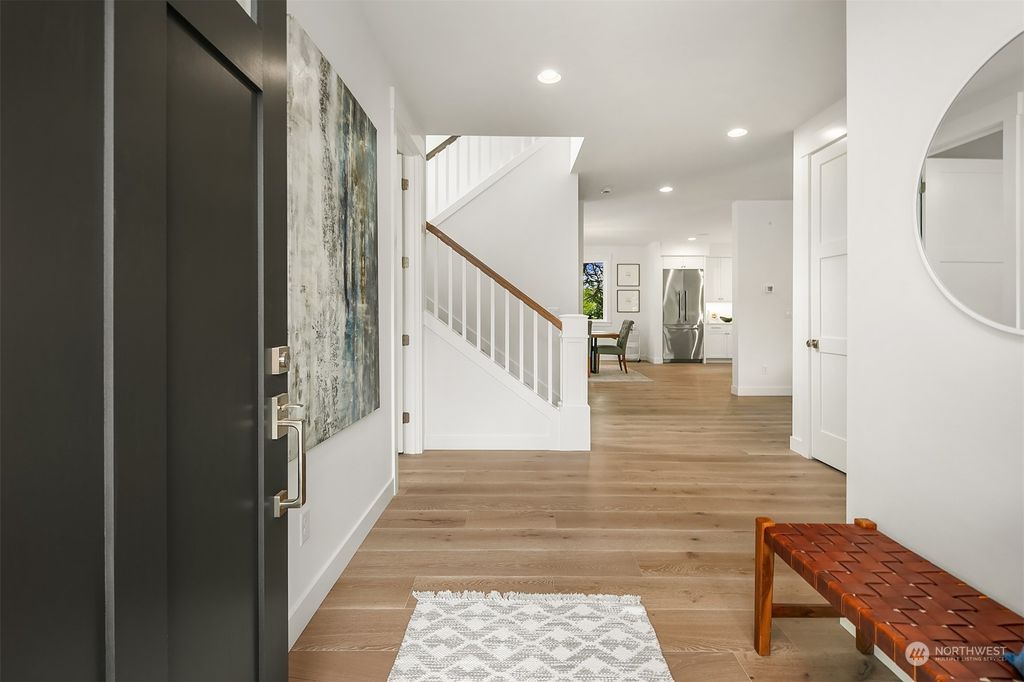 Photo of 9431 45th Avenue NE, Seattle, WA 98115 (MLS # 2136400)