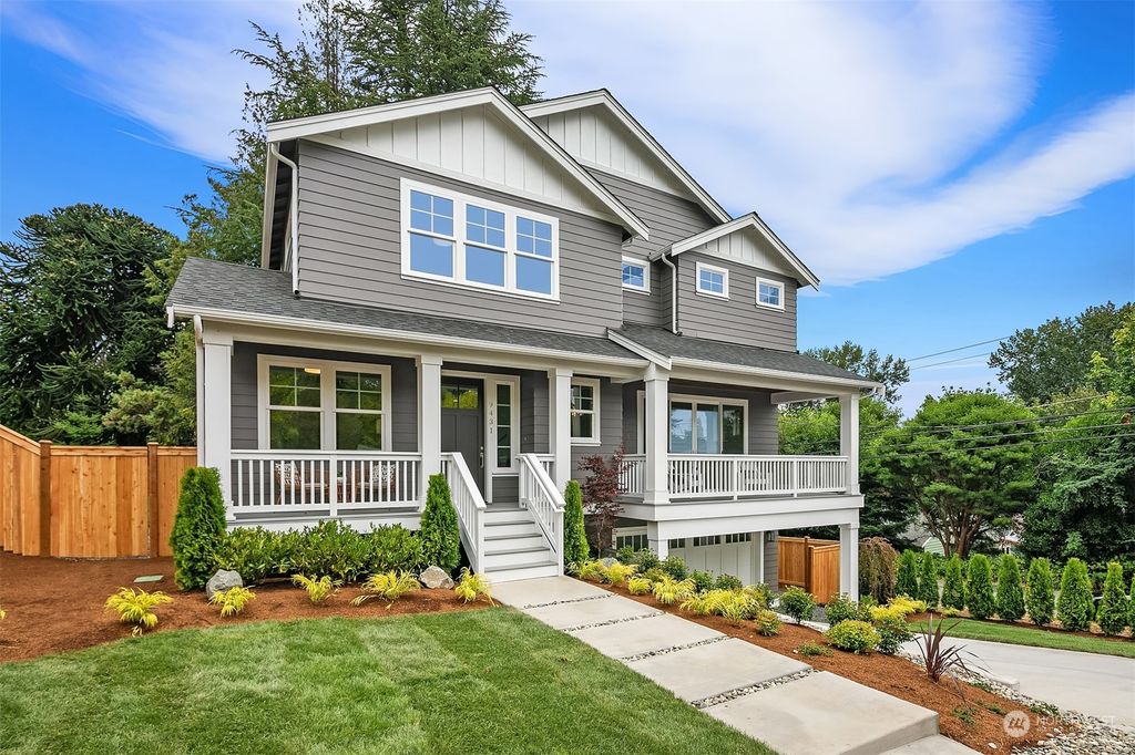 Photo of 9431 45th Avenue NE, Seattle, WA 98115 (MLS # 2136400)