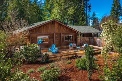 101 E Lake Forest Drive Allyn WA 98524