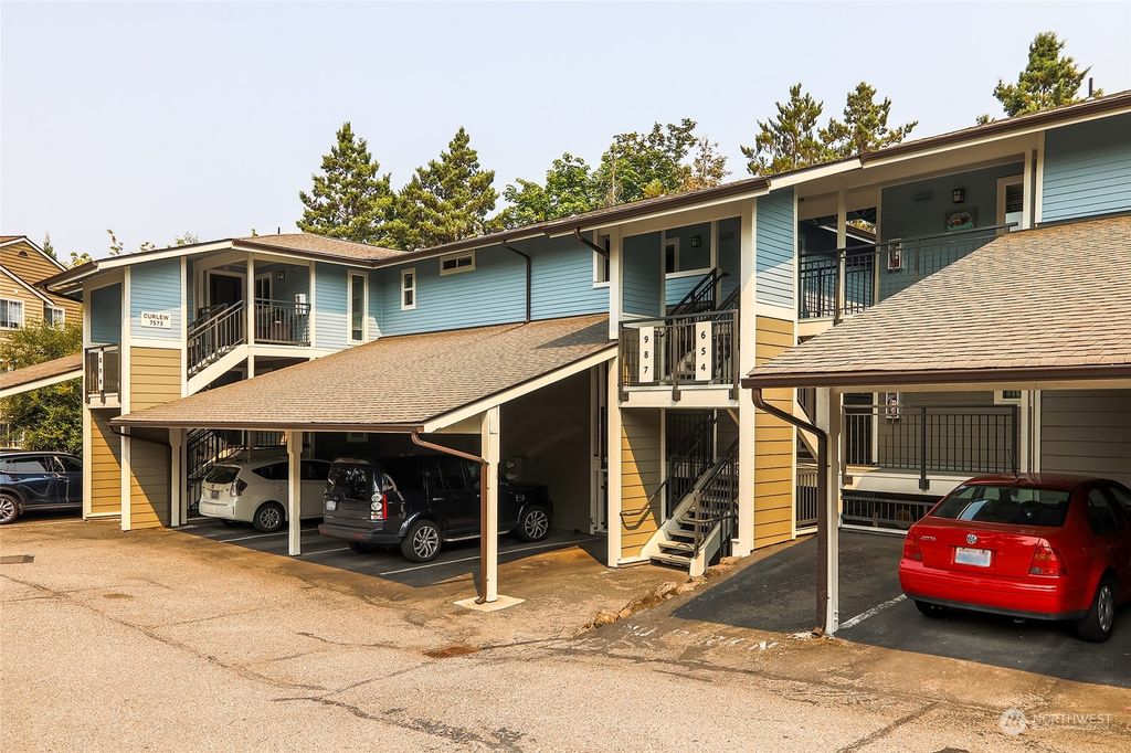 Photo of 7573 NE Old Redmond Road #7, Redmond, WA 98052 (MLS # 2154494)