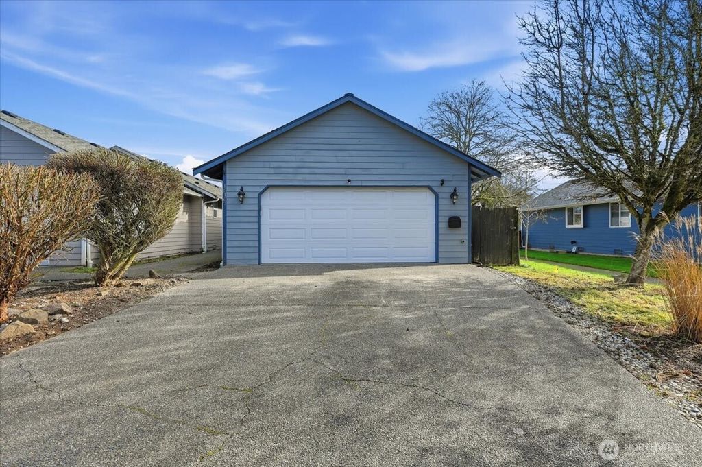 Photo of 15467 Esther Avenue SE, Monroe, WA 98272 (MLS # 2457114)