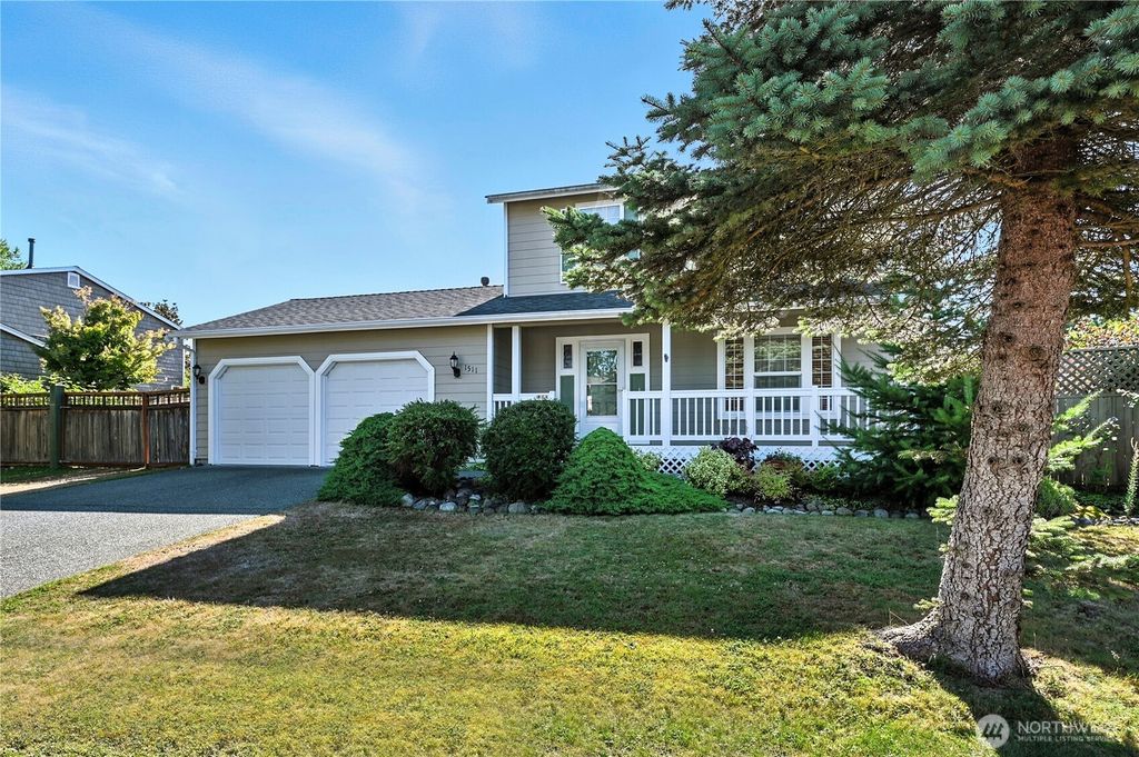 Photo of 1511 87th Avenue NE, Lake Stevens, WA 98258 (MLS # 2421641)