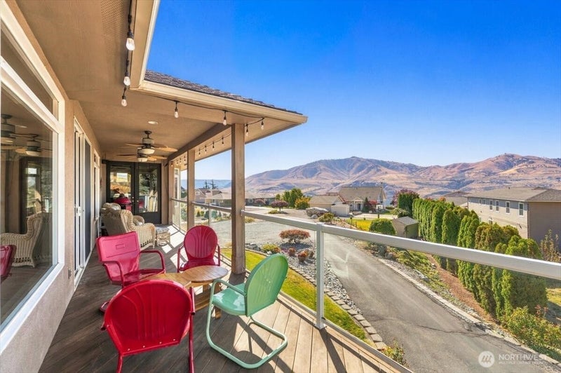 305 Orchard View Drive
