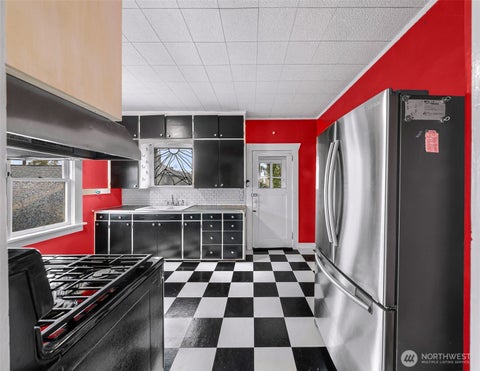 Photo of 609 Lakeway Drive, Bellingham, WA 98225 (MLS # 2589338)