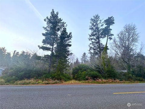 Photo of 285 xx U Street, Ocean Park, WA 98640 (MLS # 2316632)