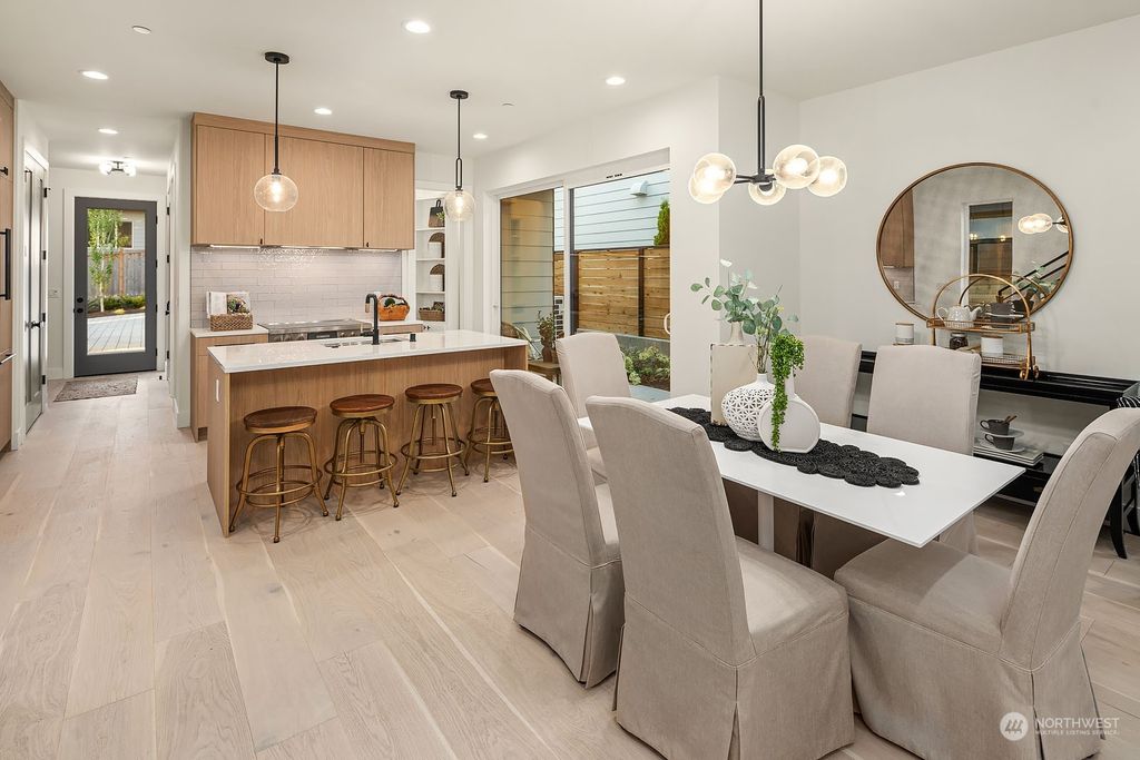 Photo of 12920 NE 100th Street, Kirkland, WA 98033 (MLS # 2315636)