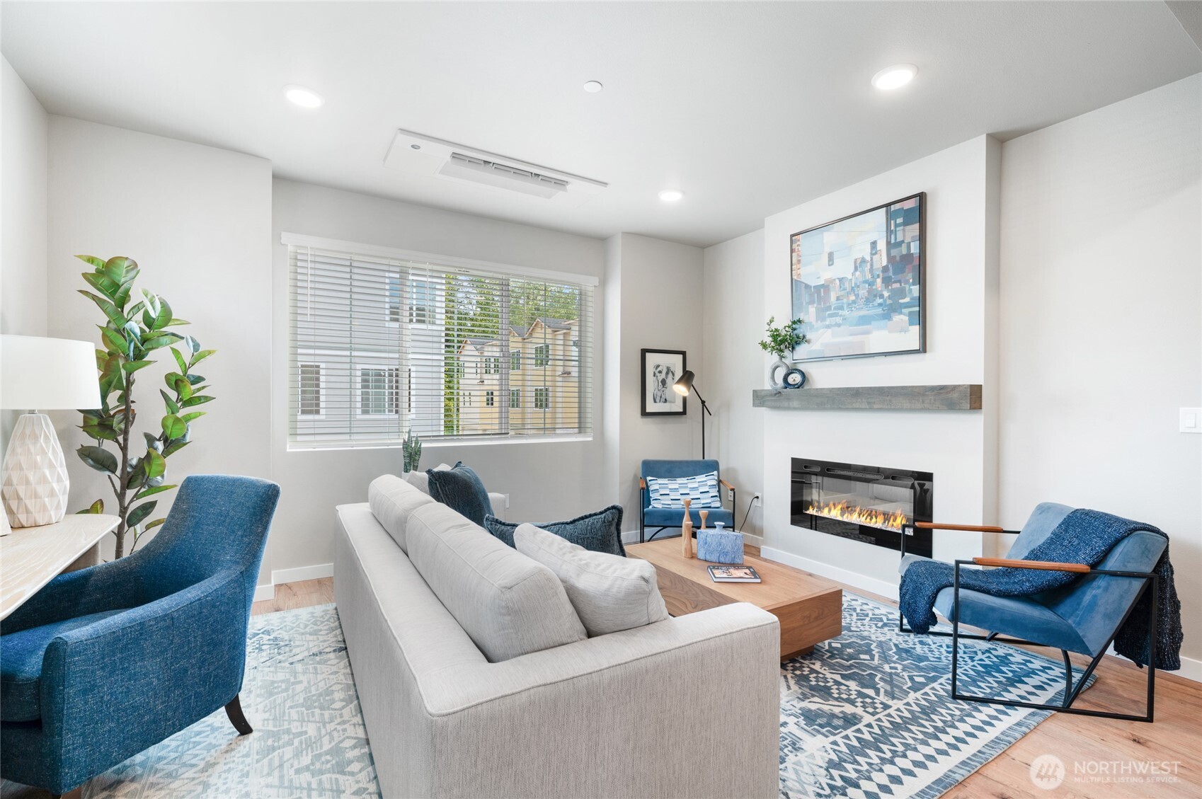 1322 194th Street SE E5