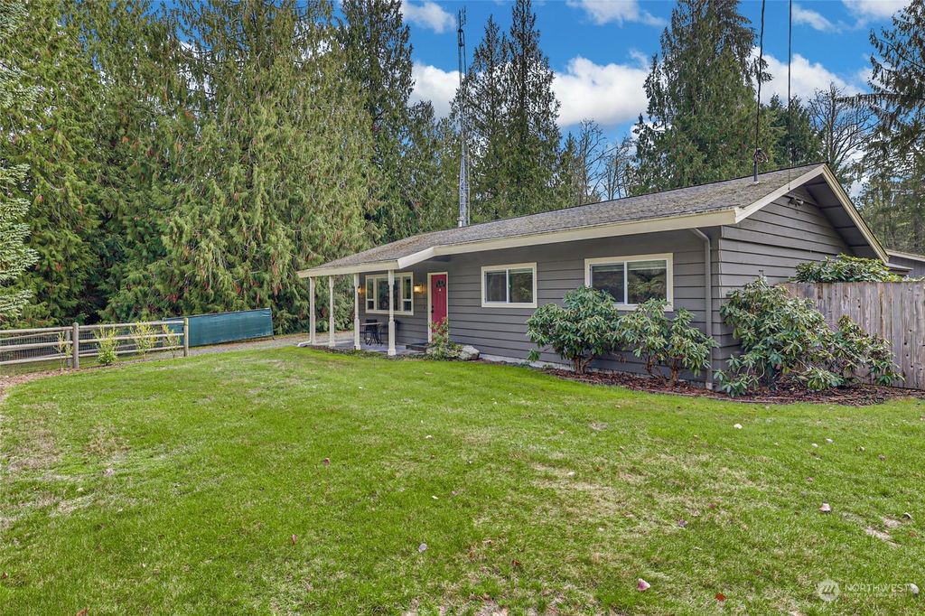 Photo of 13122 Meridian Street, Lake Stevens, WA 98258 (MLS # 2197182)