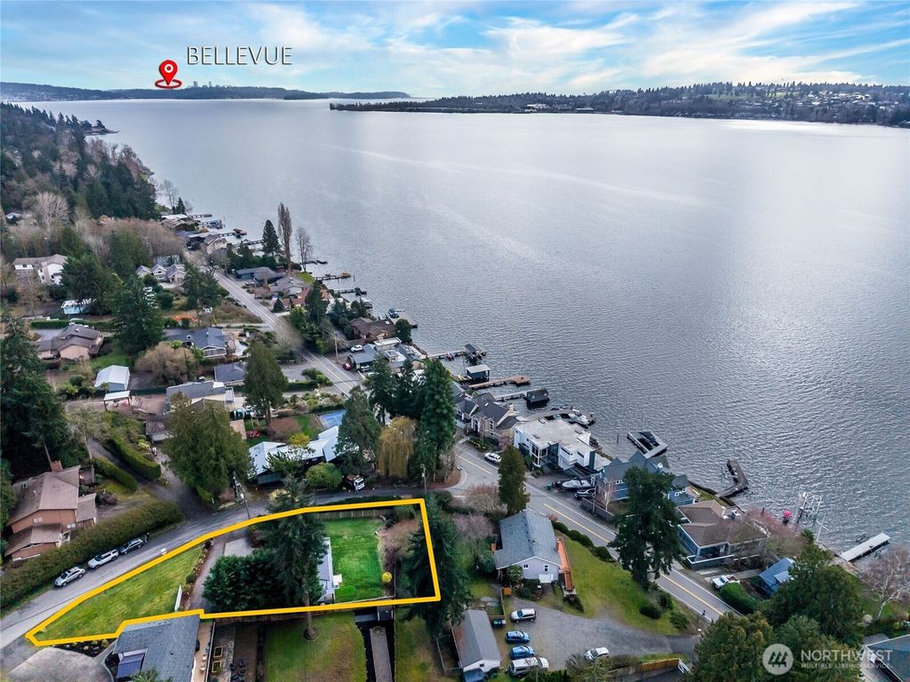 Photo of 6214 NE 129th Street, Kirkland, WA 98034 (MLS # 2489228)