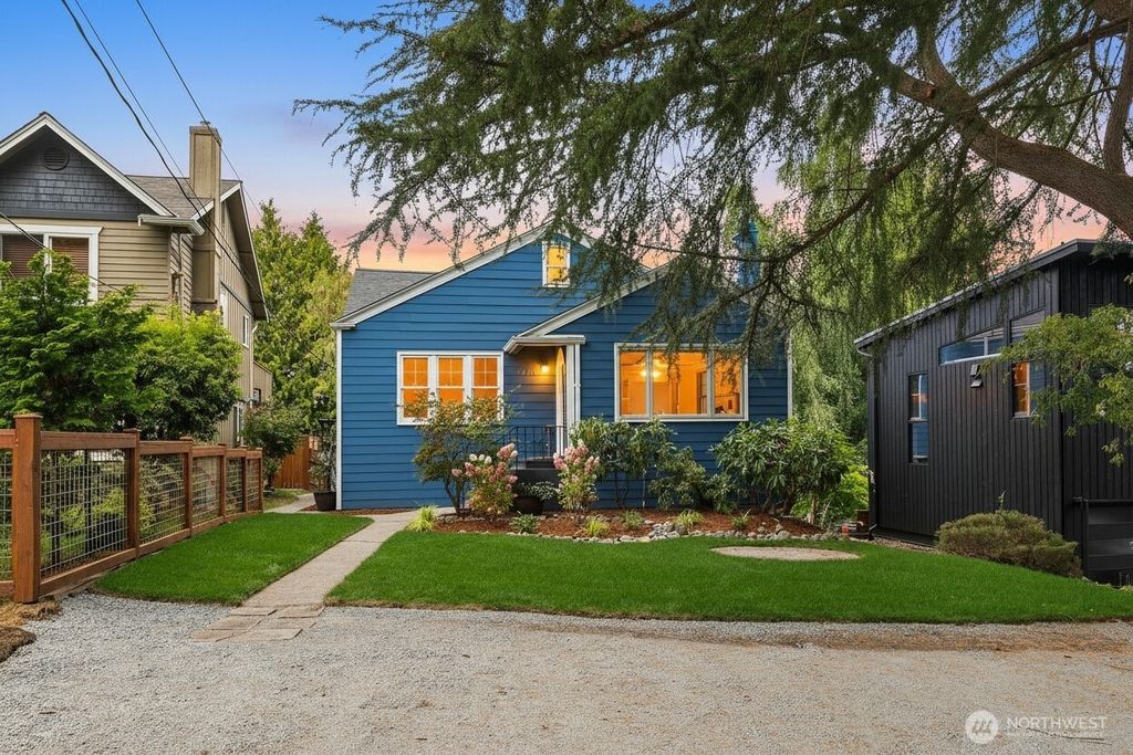 Photo of 1244 NE 96th Street, Seattle, WA 98115 (MLS # 2421213)