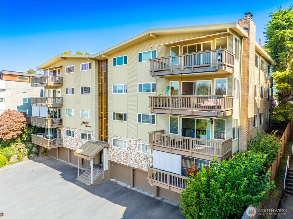 Photo of 2552 14th Avenue W #202, Seattle, WA 98119 (MLS # 2448950)