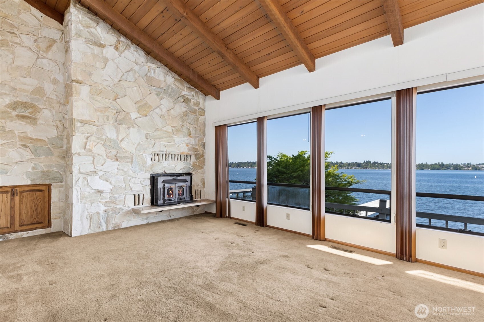 1210 E Lakeshore Drive