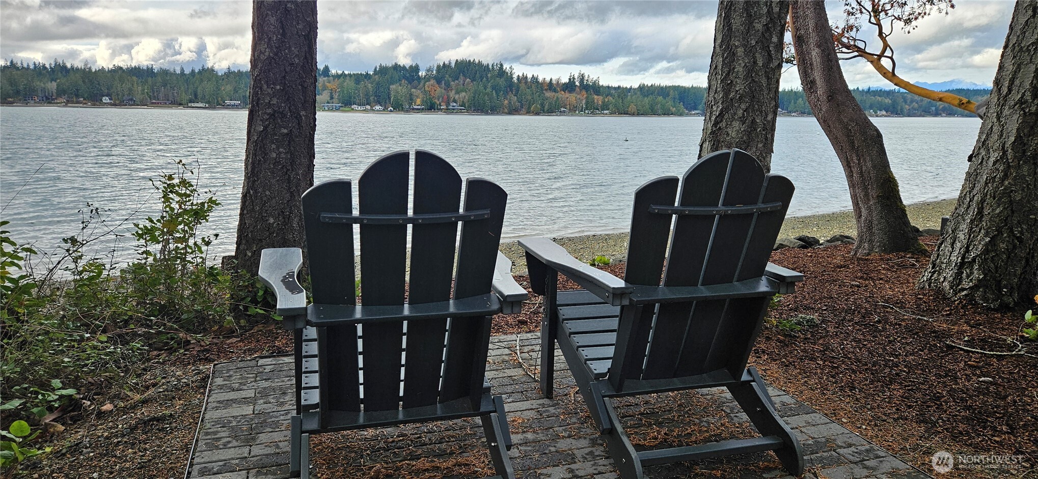 1120 E South Island Drive