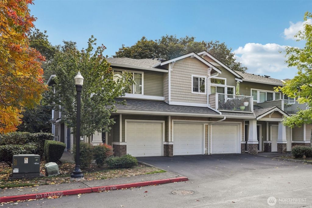 Photo of 21450 40th Place S #C, SeaTac, WA 98198 (MLS # 2444322)