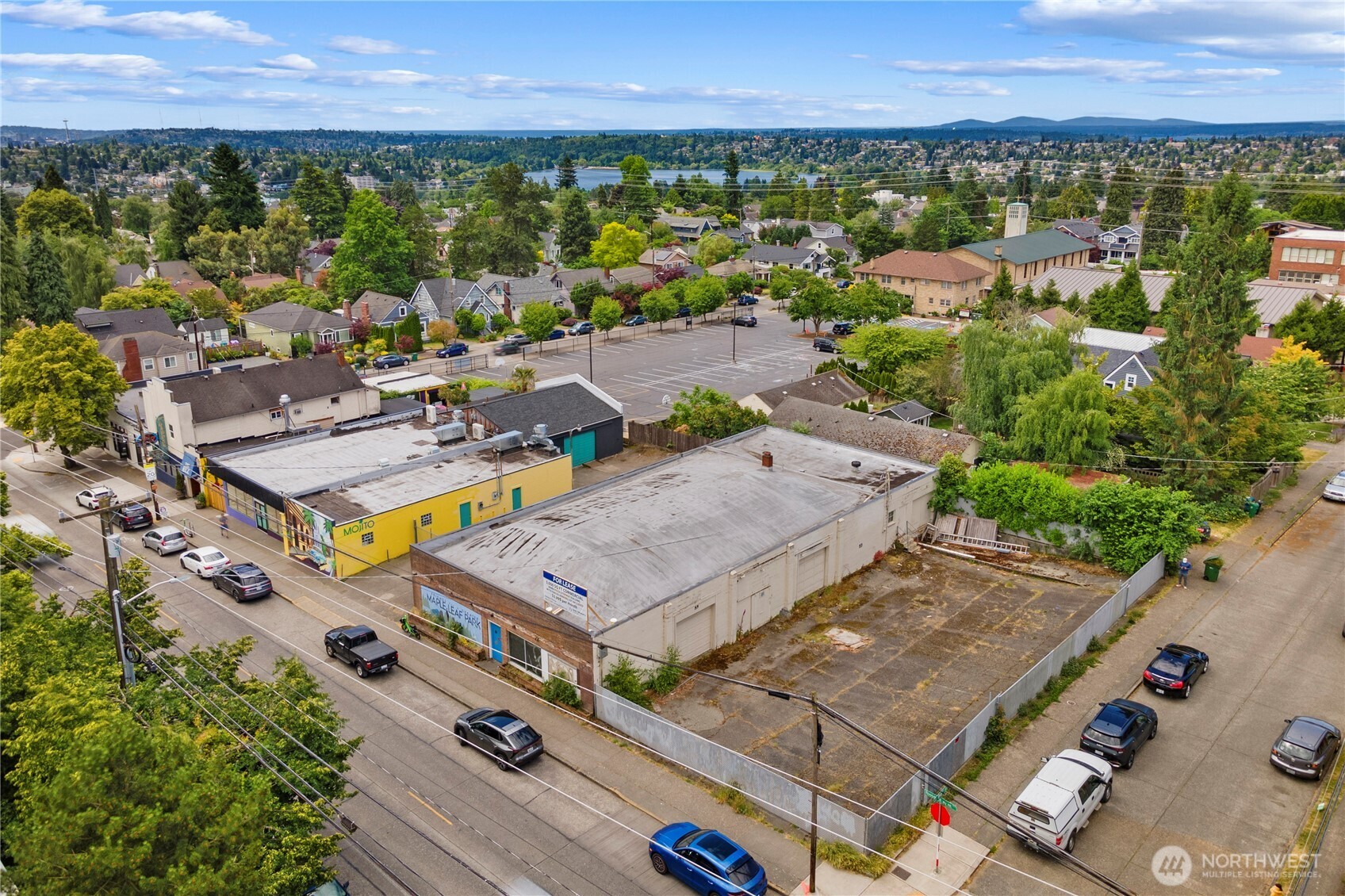 8521 Roosevelt Way NE