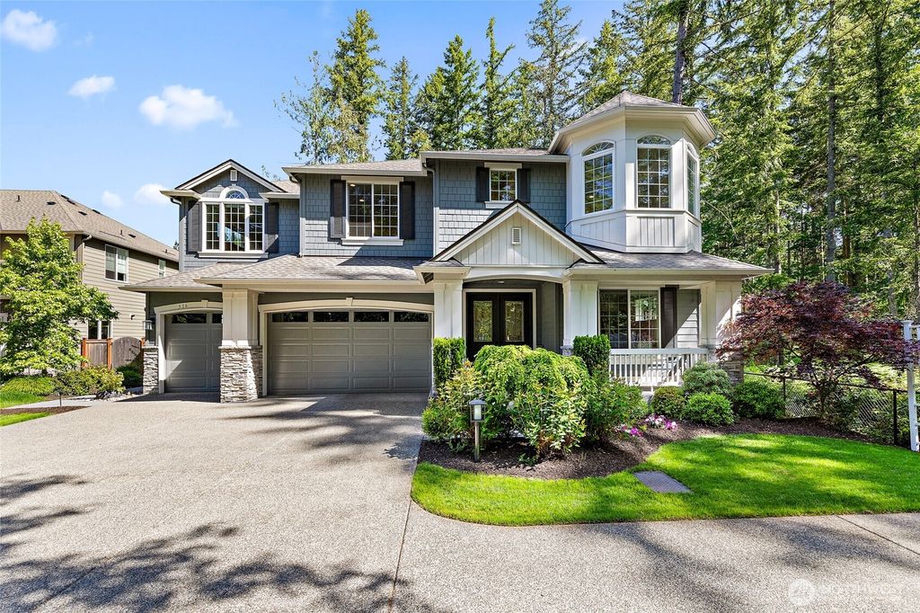 Photo of 516 235th Avenue NE, Sammamish, WA 98074 (MLS # 2377321)