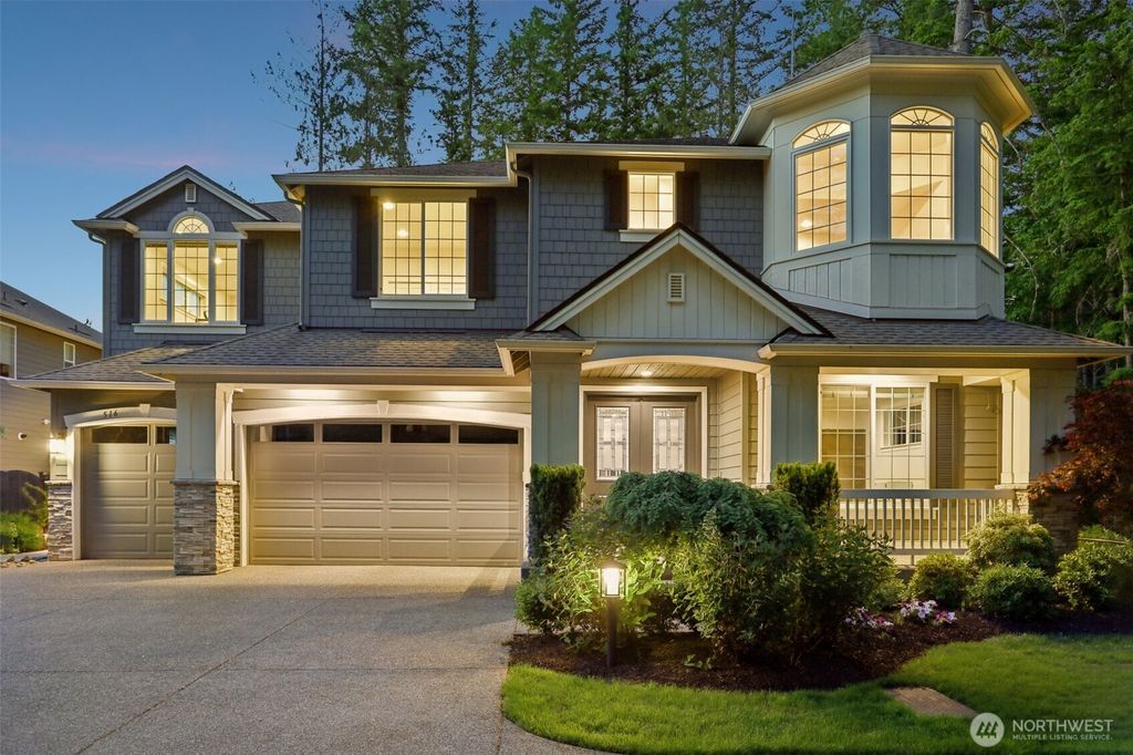 Photo of 516 235th Avenue NE, Sammamish, WA 98074 (MLS # 2377321)