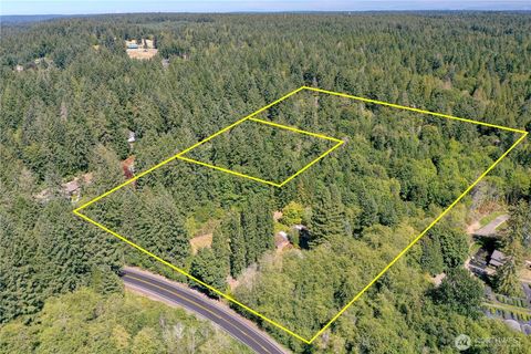 Photo of 6015 Whitmore Drive NW, Gig Harbor, WA 98335 (MLS # 2423417)