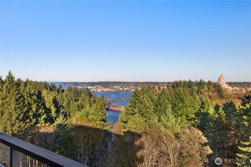 1910 Evergreen Park Drive SW 903