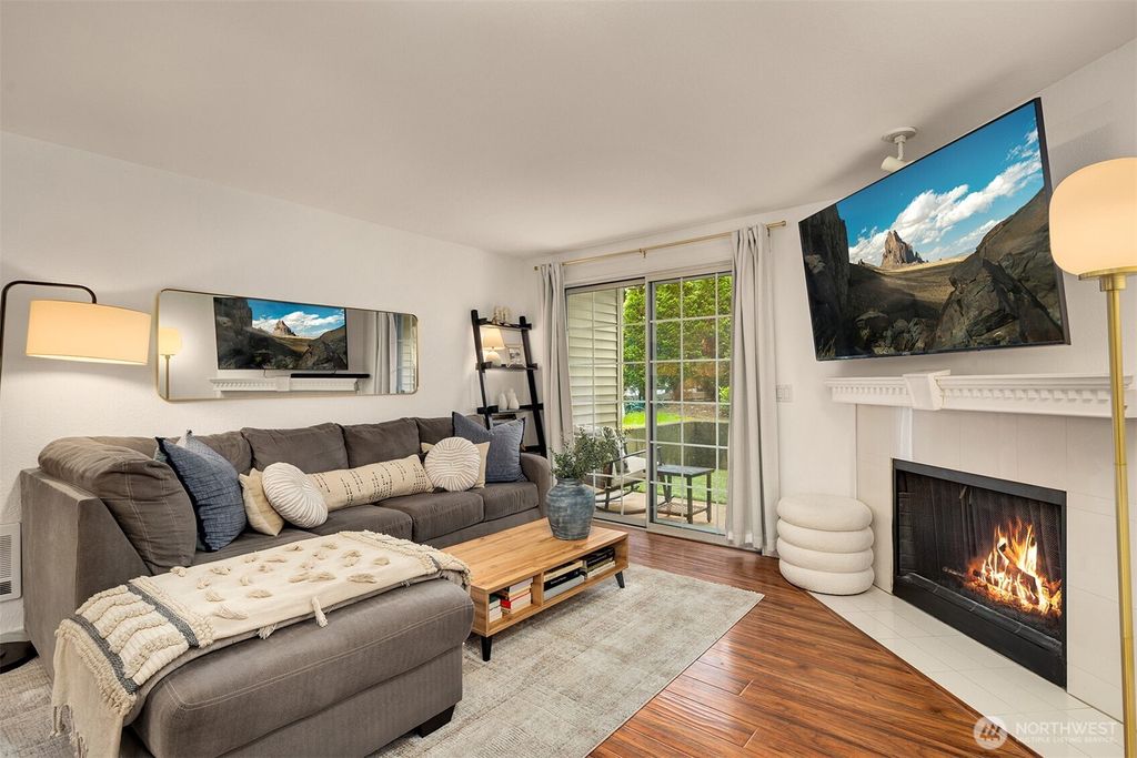 Photo of 215 9th Street #D102, Kirkland, WA 98033 (MLS # 2417680)