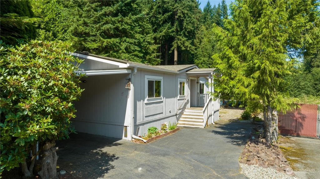 Photo of 5810 Fleming Street #64, Everett, WA 98203 (MLS # 2264356)