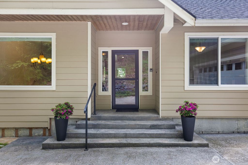Photo of 14925 180th Place SE, Snohomish, WA 98290 (MLS # 2512314)