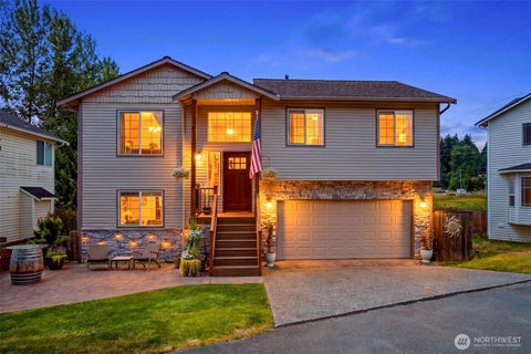Photo of 1102 20th Street, Snohomish, WA 98290 (MLS # 2557748)
