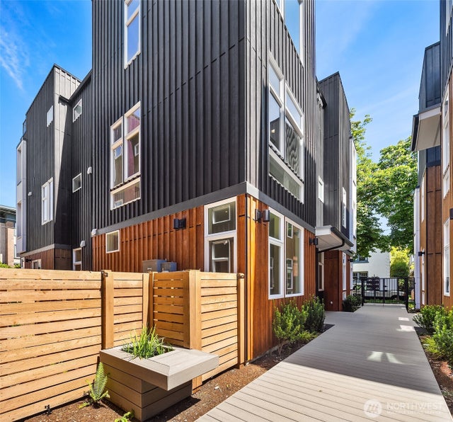 1755 17th Avenue, Seattle