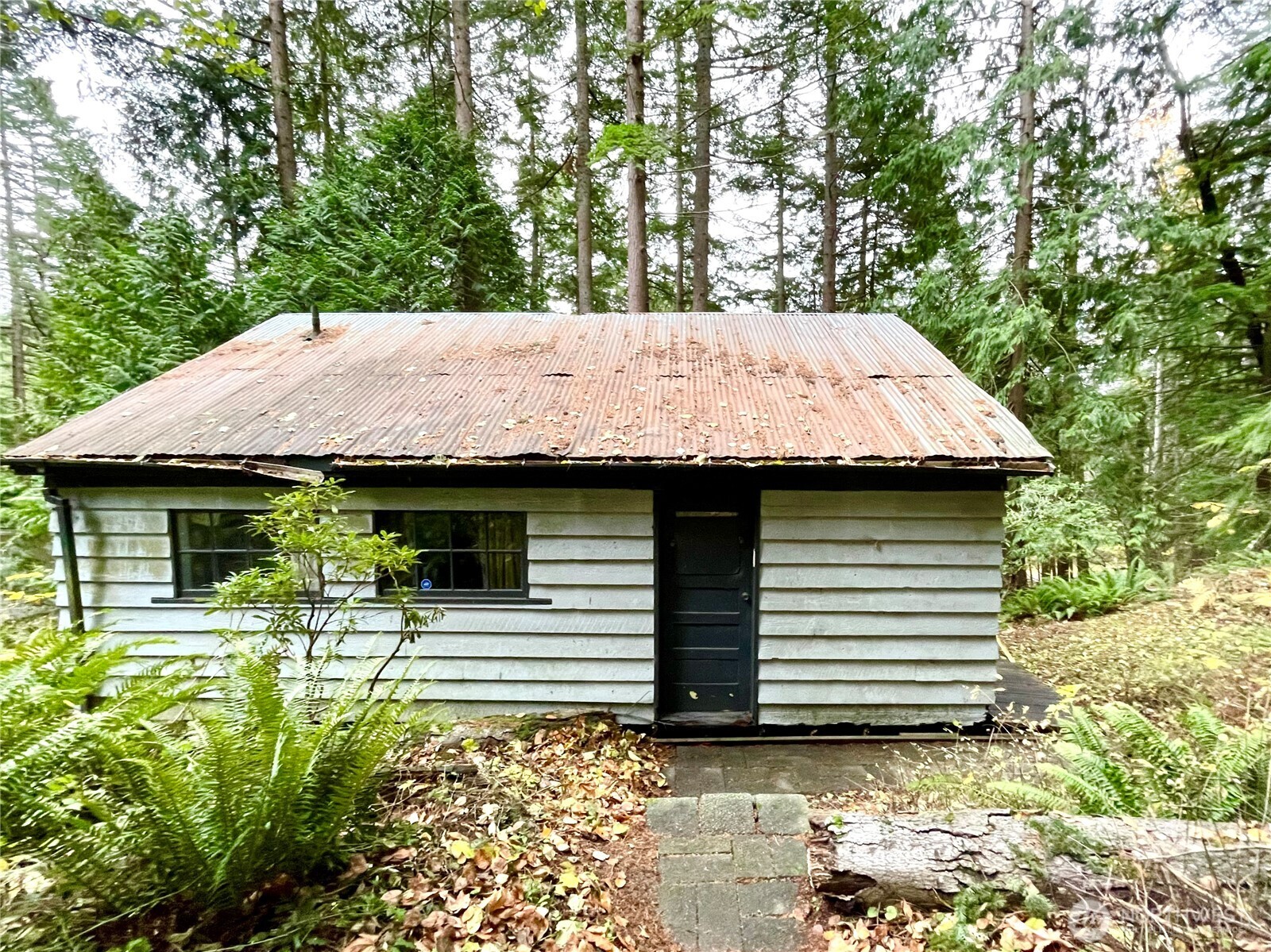 1758 Emerald Lake Way