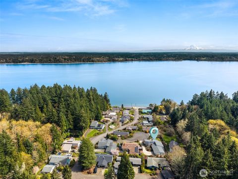 Photo of 2121 Beverly Beach Drive NW, Olympia, WA 98502 (MLS # 2480761)