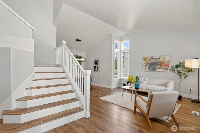 5127 Nathan Loop SE