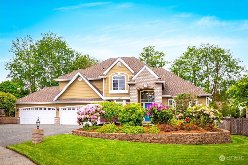 Photo of 21620 32nd Avenue W, Brier, WA 98036 (MLS # 2057696)