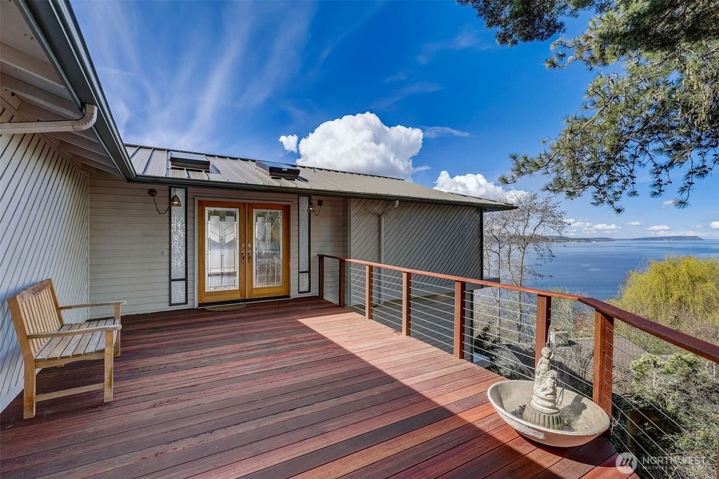 Photo of 8632 59th Place W, Mukilteo, WA 98275 (MLS # 2338579)