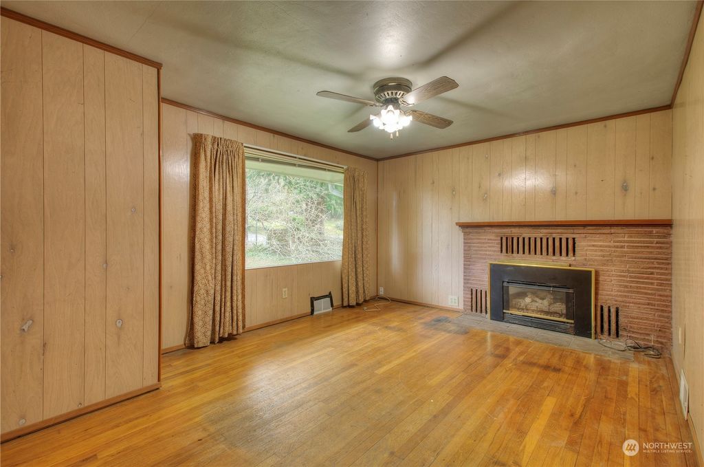 Photo of 1601 13th Avenue, Milton, WA 98354 (MLS # 2035890)