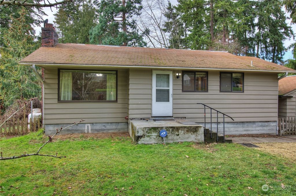 Photo of 1601 13th Avenue, Milton, WA 98354 (MLS # 2035890)