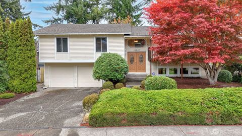 Photo of 16012 SE 172nd Place, Renton, WA 98058 (MLS # 2476983)