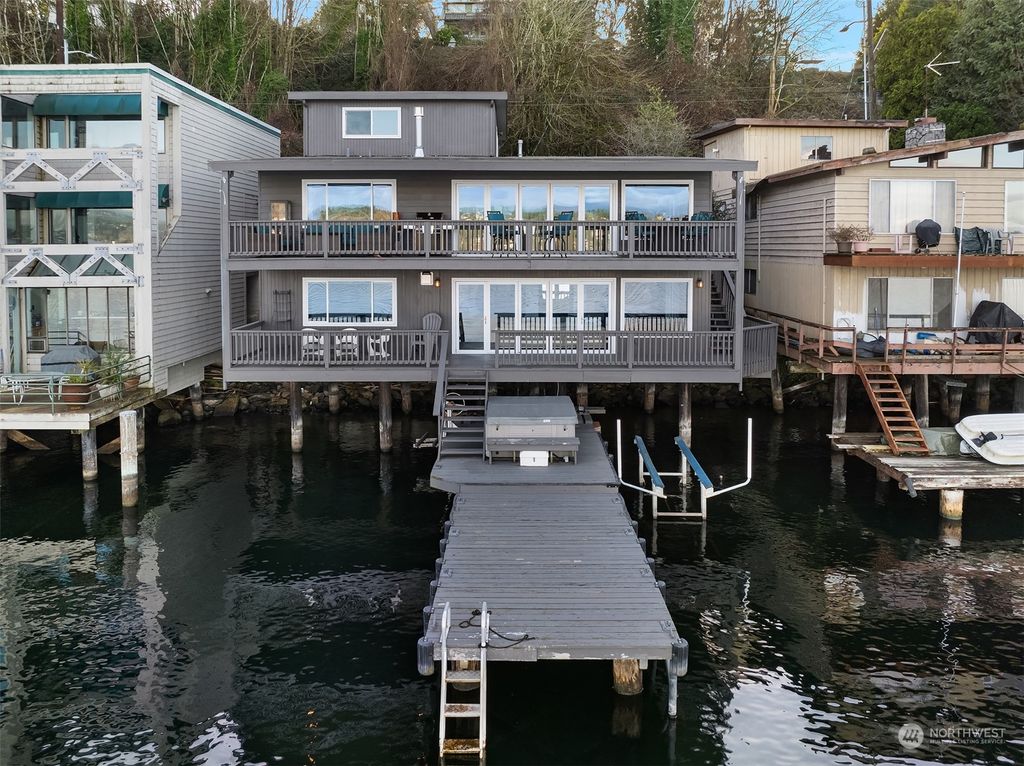 Photo of 9630 Rainier Avenue S, Seattle, WA 98118 (MLS # 2196672)