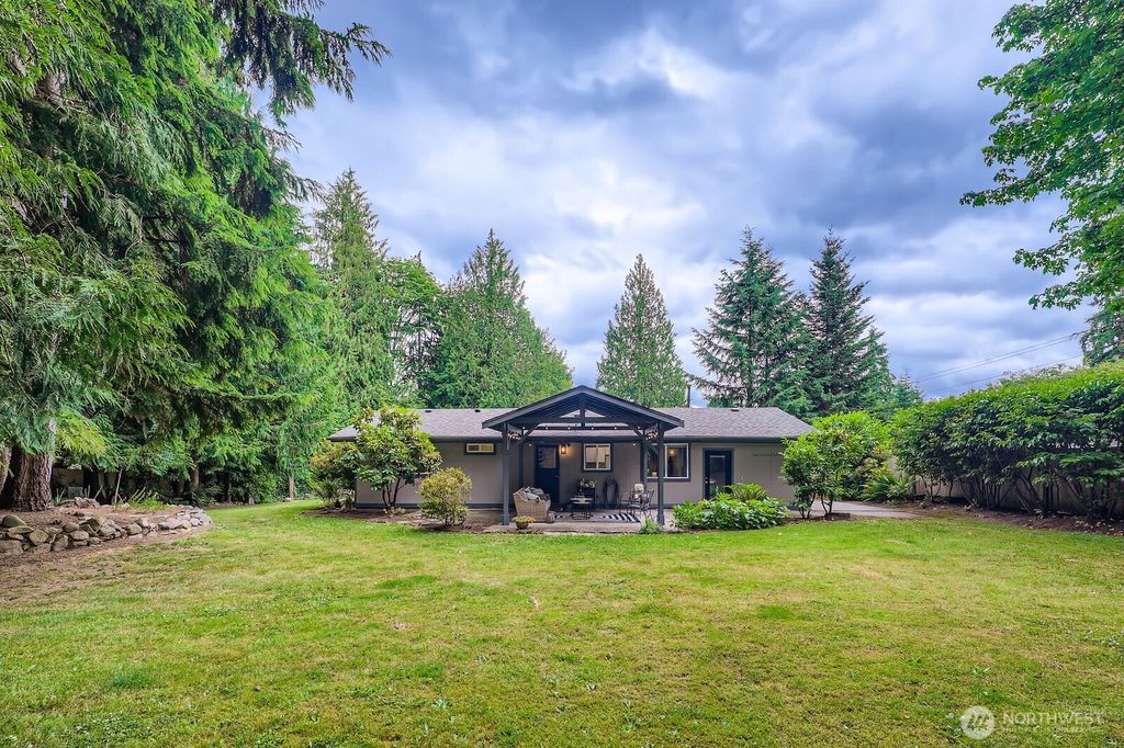 Photo of 19515 170th Avenue NE, Woodinville, WA 98072 (MLS # 2400671)