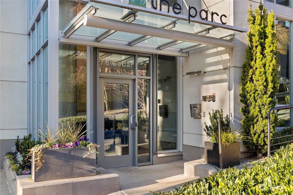 Photo of 76 Cedar Street #1008, Seattle, WA 98121 (MLS # 2327173)