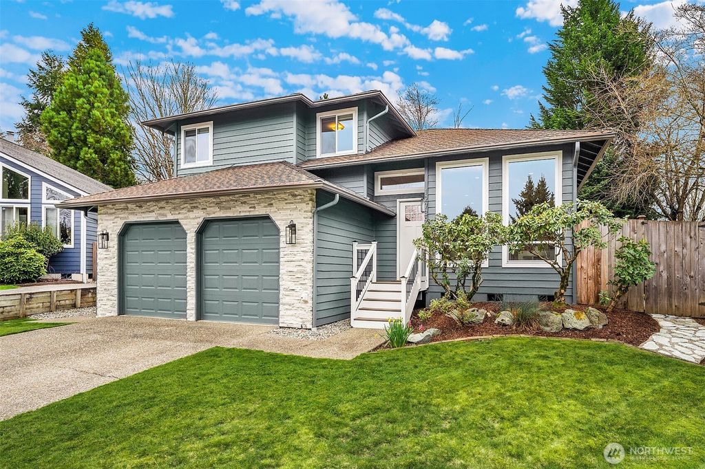 Photo of 12739 NE 133rd Place, Kirkland, WA 98034 (MLS # 2346828)
