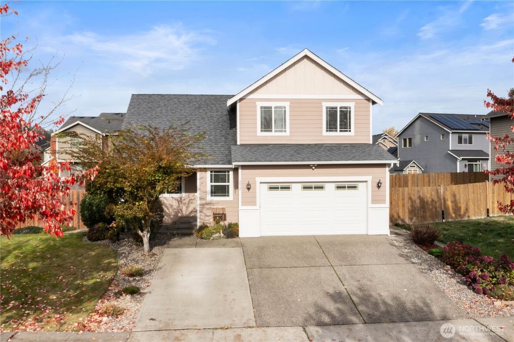 Photo of 252 6th Avenue SW, Pacific, WA 98047 (MLS # 2448907)