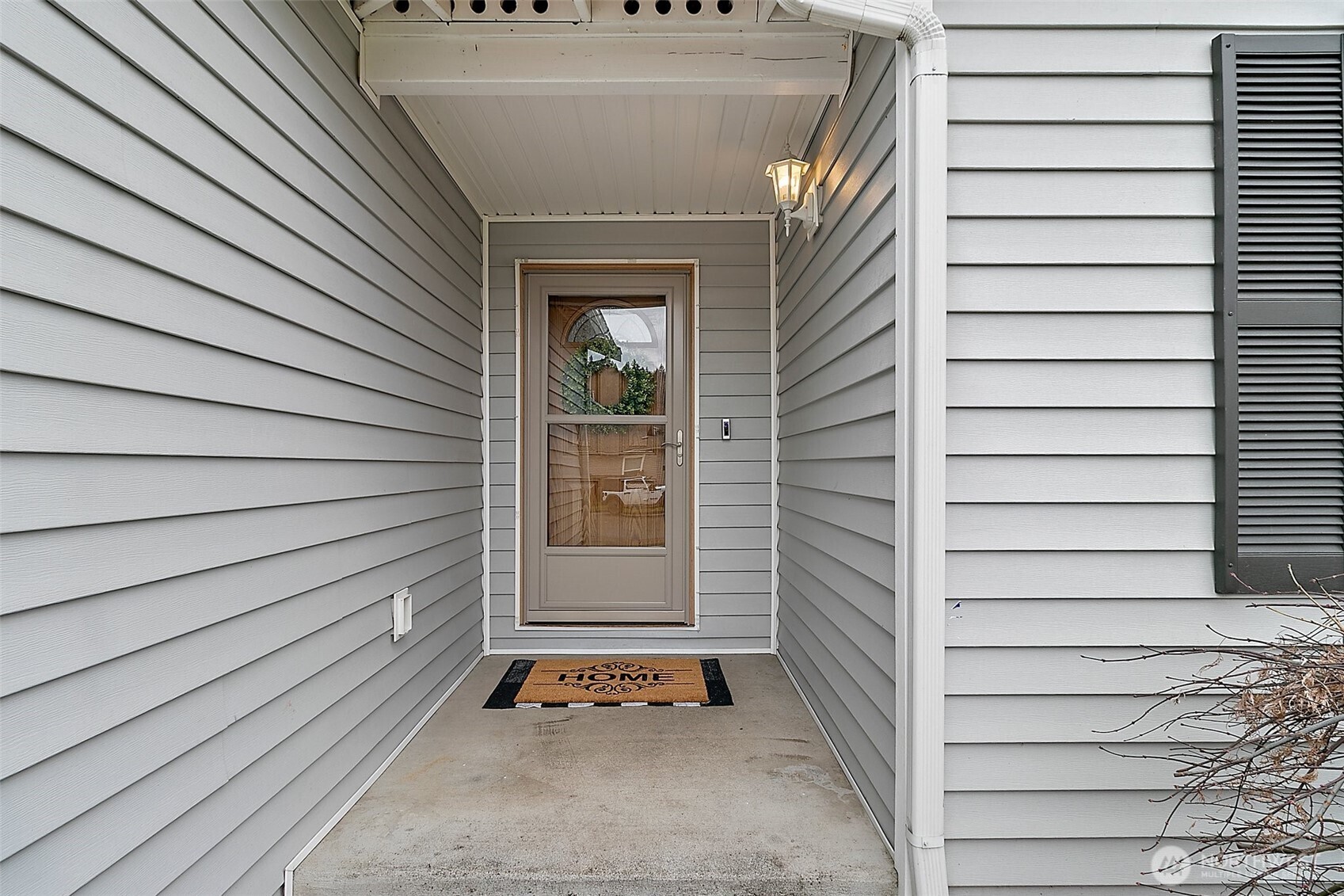 1011 Riddell Avenue NE